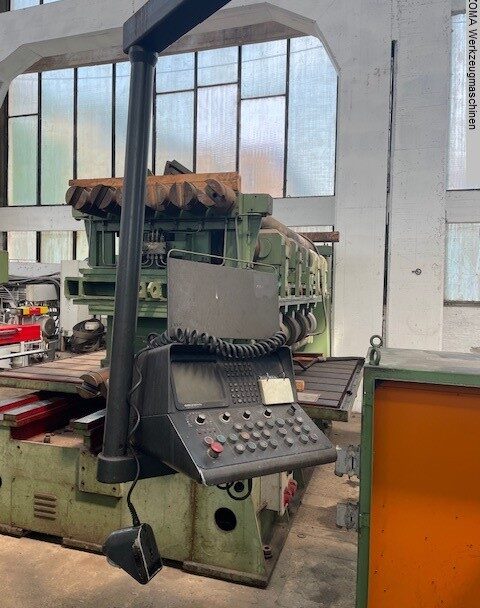 Alternative Ansicht von DECKEL FP5NC Dialog 4 | 1986