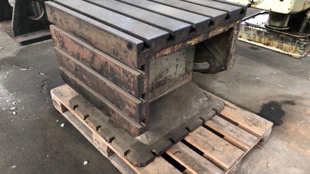 700 x 700 x 630 Winkelverstellbar |